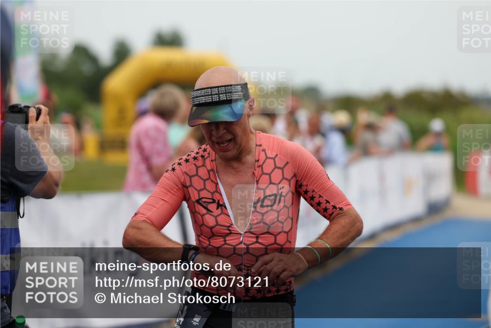 22.06.2025 - Viking Triathlon Michael Strokosch http://msf.ph/oto/8073121 22.06.2025 15:42:27 Ziel 64, 182, 221 meine-sportfotos.de