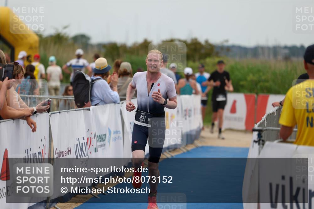 22.06.2025 - Viking Triathlon Michael Strokosch http://msf.ph/oto/8073152 22.06.2025 15:42:48 Ziel 421 meine-sportfotos.de