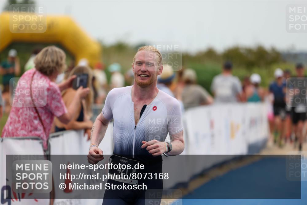 22.06.2025 - Viking Triathlon Michael Strokosch http://msf.ph/oto/8073168 22.06.2025 15:42:50 Ziel 421 meine-sportfotos.de