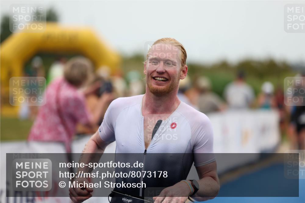 22.06.2025 - Viking Triathlon Michael Strokosch http://msf.ph/oto/8073178 22.06.2025 15:42:50 Ziel 421 meine-sportfotos.de