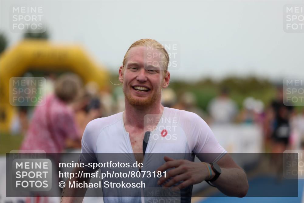 22.06.2025 - Viking Triathlon Michael Strokosch http://msf.ph/oto/8073181 22.06.2025 15:42:51 Ziel 421 meine-sportfotos.de