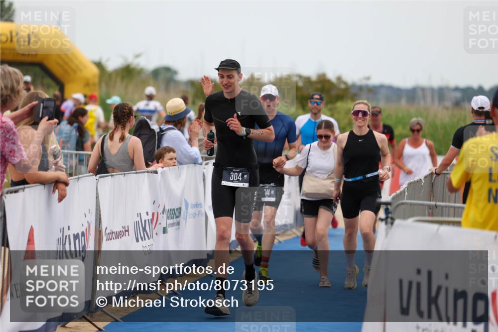 22.06.2025 - Viking Triathlon Michael Strokosch http://msf.ph/oto/8073195 22.06.2025 15:42:55 Ziel 304, 344, 421 meine-sportfotos.de