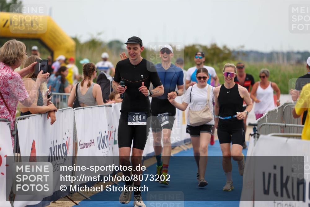 22.06.2025 - Viking Triathlon Michael Strokosch http://msf.ph/oto/8073202 22.06.2025 15:42:56 Ziel 304, 344, 389 meine-sportfotos.de