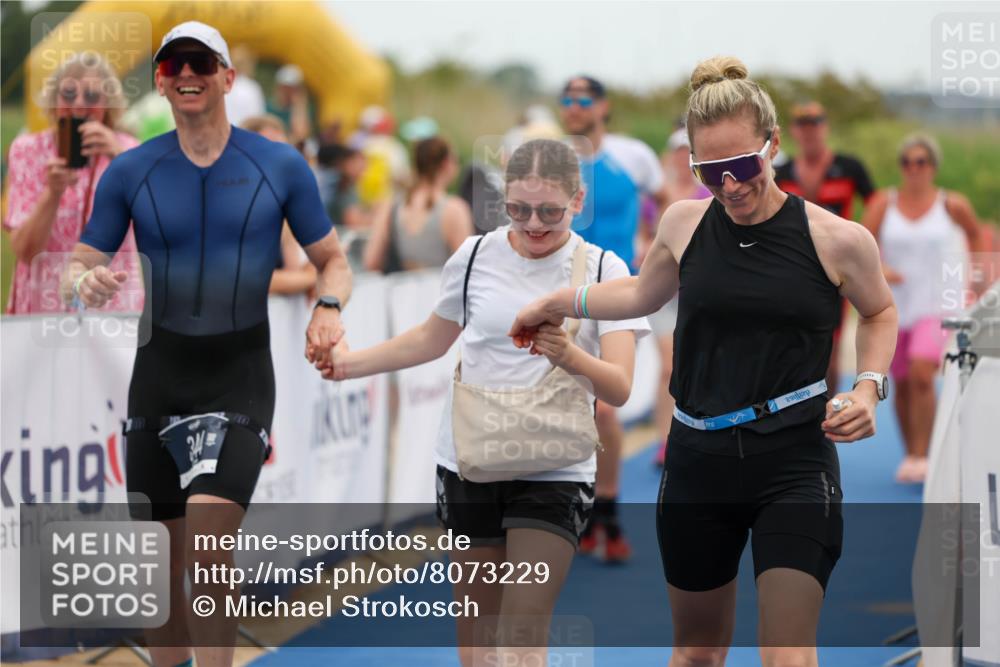 22.06.2025 - Viking Triathlon Michael Strokosch http://msf.ph/oto/8073229 22.06.2025 15:42:59 Ziel 304, 344, 389, 615 meine-sportfotos.de