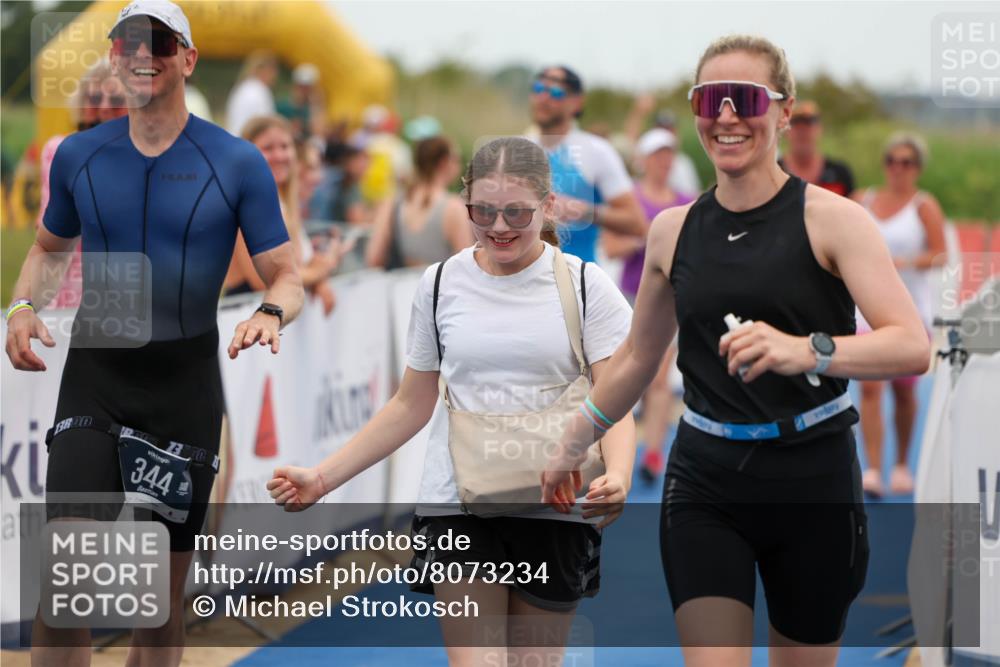 22.06.2025 - Viking Triathlon Michael Strokosch http://msf.ph/oto/8073234 22.06.2025 15:42:59 Ziel 304, 344, 389, 615 meine-sportfotos.de