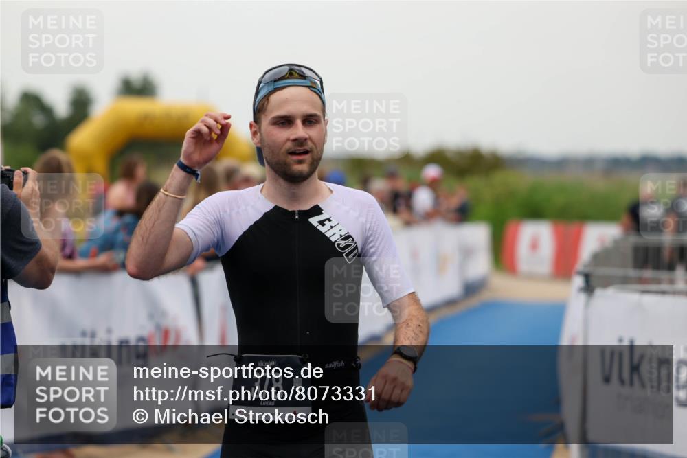 22.06.2025 - Viking Triathlon Michael Strokosch http://msf.ph/oto/8073331 22.06.2025 16:01:15 Ziel 54, 378 meine-sportfotos.de