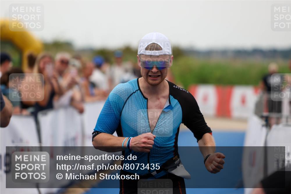 22.06.2025 - Viking Triathlon Michael Strokosch http://msf.ph/oto/8073435 22.06.2025 16:01:49 Ziel 121 meine-sportfotos.de