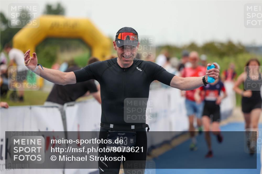 22.06.2025 - Viking Triathlon Michael Strokosch http://msf.ph/oto/8073621 22.06.2025 16:03:05 Ziel 403, 650 meine-sportfotos.de