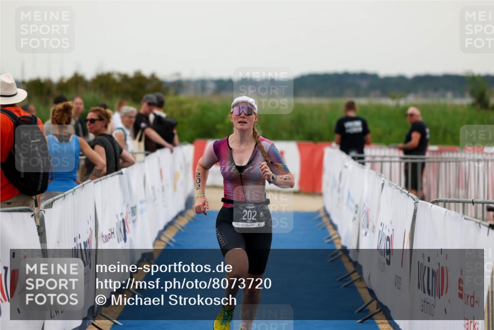 22.06.2025 - Viking Triathlon Michael Strokosch http://msf.ph/oto/8073720 22.06.2025 16:07:31 Ziel 202 meine-sportfotos.de