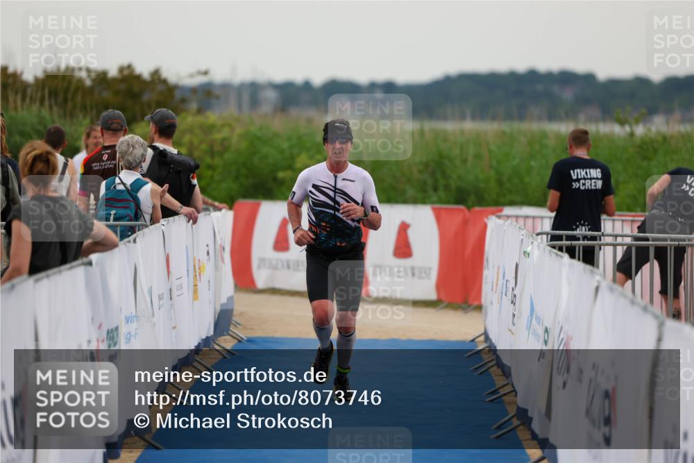22.06.2025 - Viking Triathlon Michael Strokosch http://msf.ph/oto/8073746 22.06.2025 16:07:43 Ziel  meine-sportfotos.de