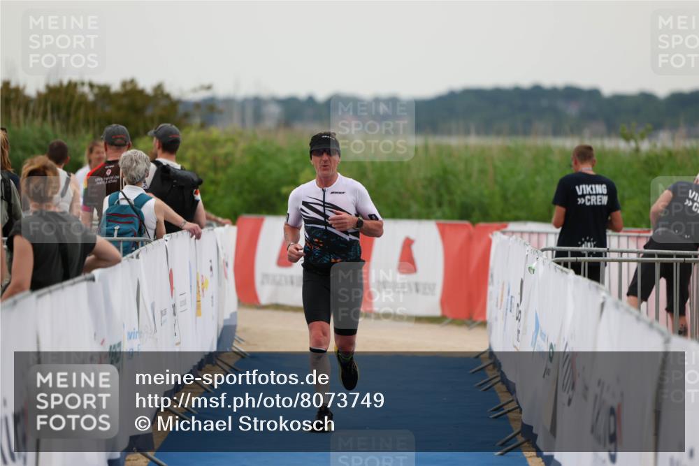 22.06.2025 - Viking Triathlon Michael Strokosch http://msf.ph/oto/8073749 22.06.2025 16:07:43 Ziel  meine-sportfotos.de