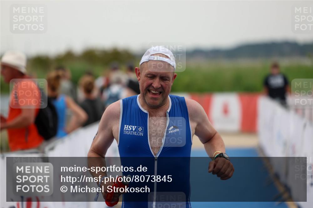 22.06.2025 - Viking Triathlon Michael Strokosch http://msf.ph/oto/8073845 22.06.2025 16:07:57 Ziel 109 meine-sportfotos.de