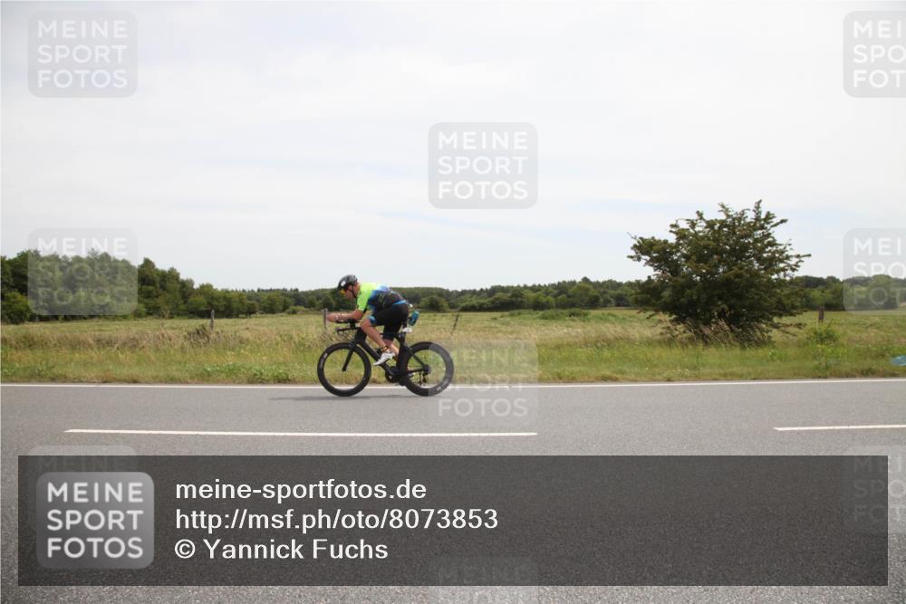 22.06.2025 - Viking Triathlon Yannick Fuchs http://msf.ph/oto/8073853 22.06.2025 12:52:58 Radfahren 39, 396, 418 meine-sportfotos.de