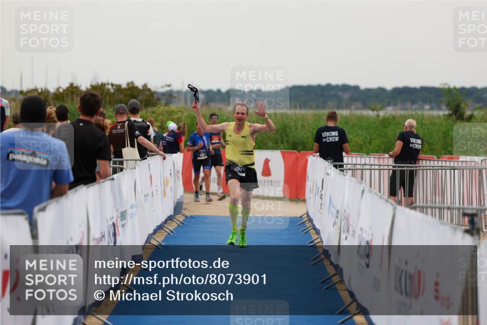 22.06.2025 - Viking Triathlon Michael Strokosch http://msf.ph/oto/8073901 22.06.2025 16:08:58 Ziel 234 meine-sportfotos.de