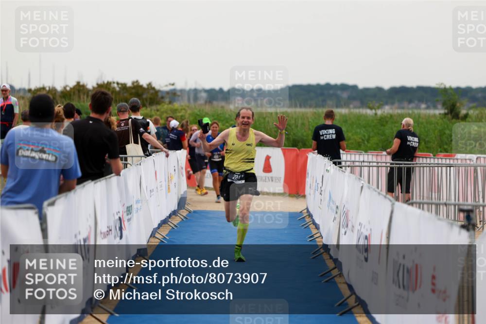 22.06.2025 - Viking Triathlon Michael Strokosch http://msf.ph/oto/8073907 22.06.2025 16:08:59 Ziel 234 meine-sportfotos.de
