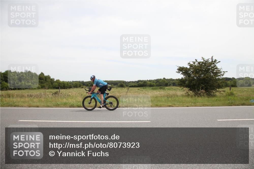 22.06.2025 - Viking Triathlon Yannick Fuchs http://msf.ph/oto/8073923 22.06.2025 12:53:42 Radfahren 333, 525 meine-sportfotos.de