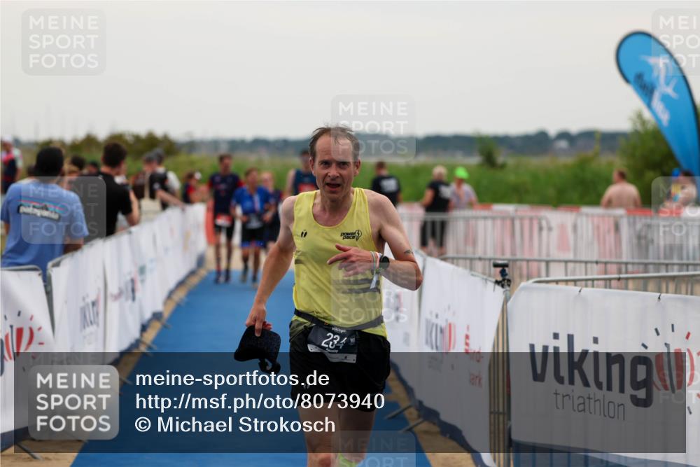 22.06.2025 - Viking Triathlon Michael Strokosch http://msf.ph/oto/8073940 22.06.2025 16:09:02 Ziel 234, 488 meine-sportfotos.de
