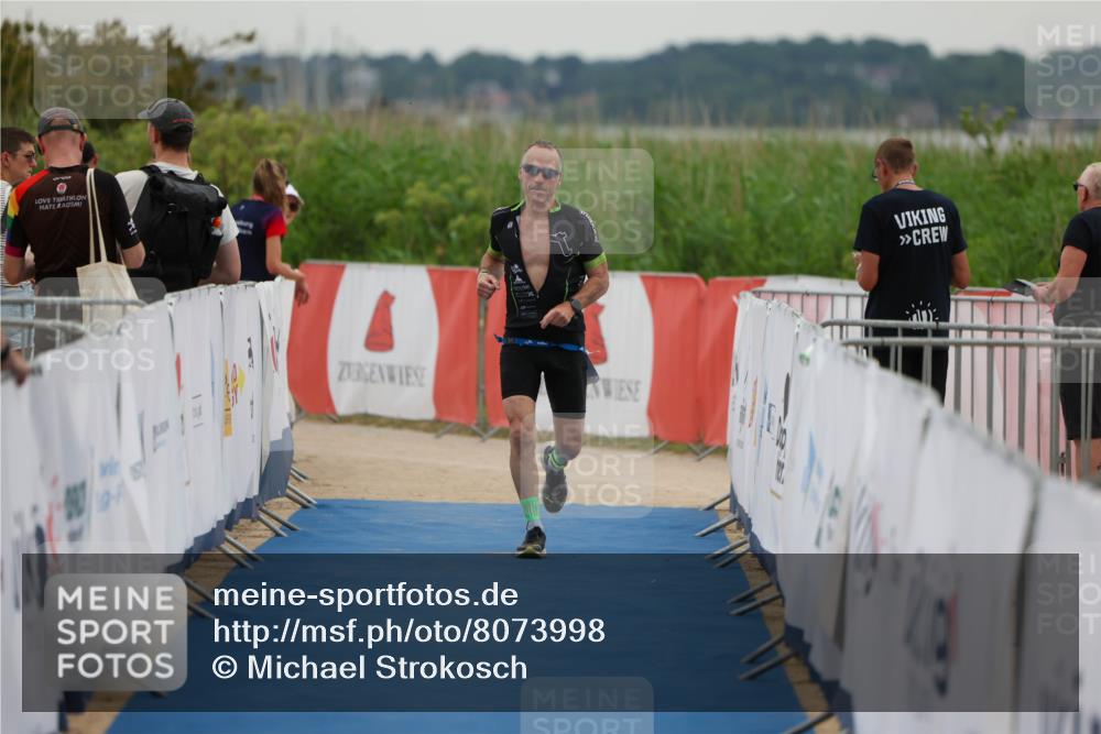 22.06.2025 - Viking Triathlon Michael Strokosch http://msf.ph/oto/8073998 22.06.2025 16:09:18 Ziel 523 meine-sportfotos.de