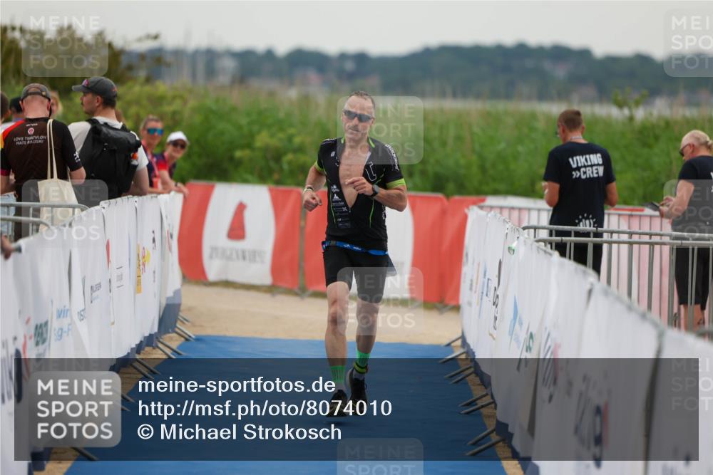 22.06.2025 - Viking Triathlon Michael Strokosch http://msf.ph/oto/8074010 22.06.2025 16:09:19 Ziel 523 meine-sportfotos.de