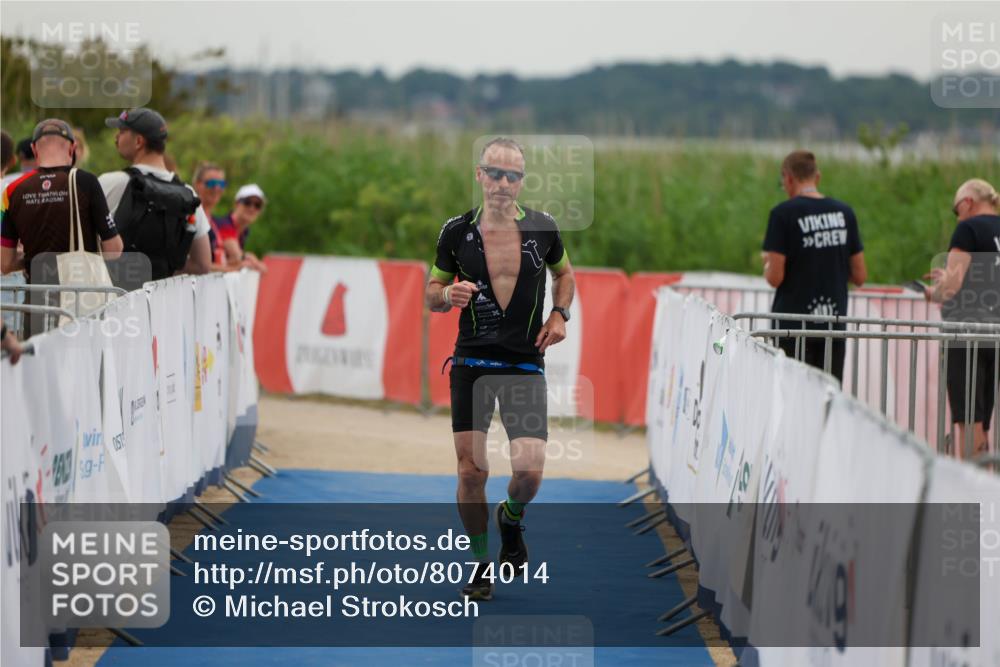 22.06.2025 - Viking Triathlon Michael Strokosch http://msf.ph/oto/8074014 22.06.2025 16:09:20 Ziel 523 meine-sportfotos.de