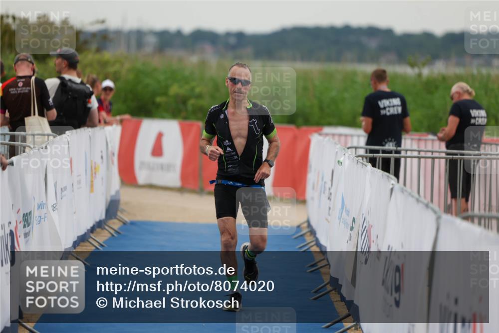 22.06.2025 - Viking Triathlon Michael Strokosch http://msf.ph/oto/8074020 22.06.2025 16:09:20 Ziel 523 meine-sportfotos.de