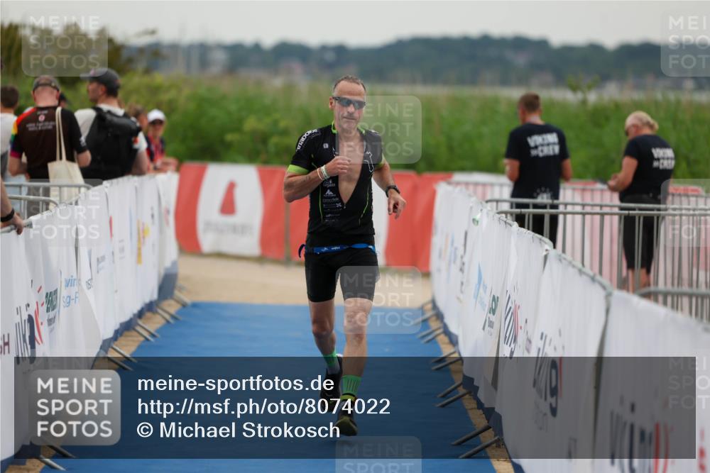 22.06.2025 - Viking Triathlon Michael Strokosch http://msf.ph/oto/8074022 22.06.2025 16:09:21 Ziel 523 meine-sportfotos.de