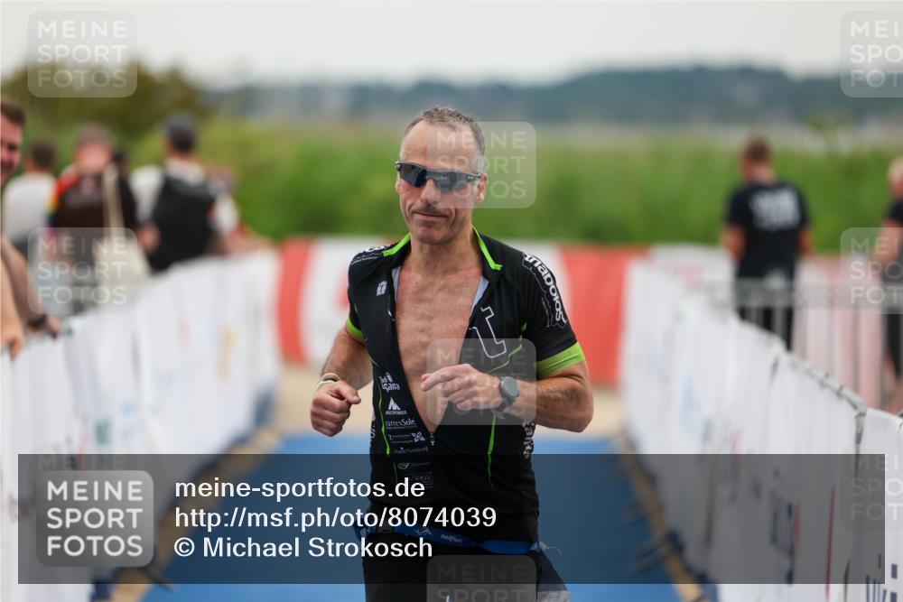 22.06.2025 - Viking Triathlon Michael Strokosch http://msf.ph/oto/8074039 22.06.2025 16:09:23 Ziel 523 meine-sportfotos.de
