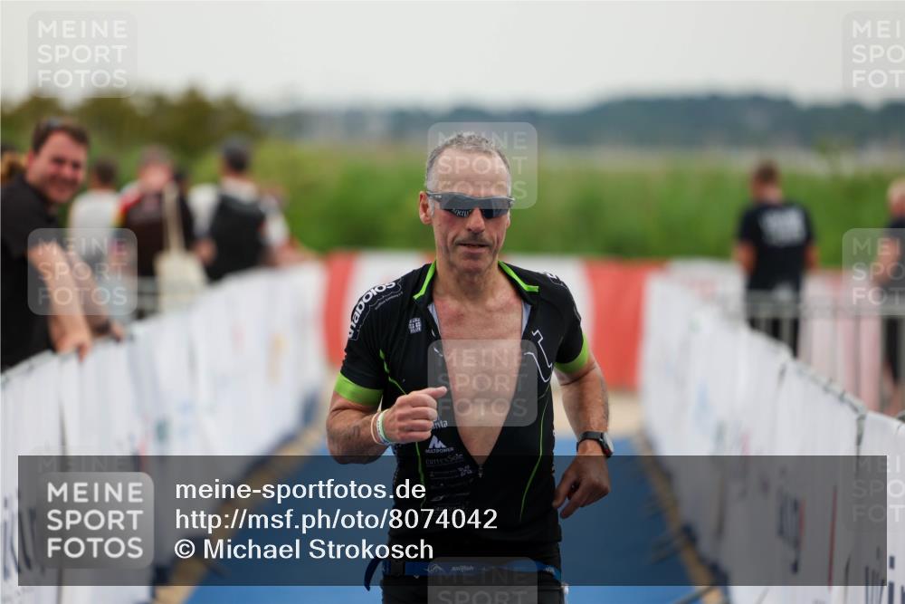 22.06.2025 - Viking Triathlon Michael Strokosch http://msf.ph/oto/8074042 22.06.2025 16:09:23 Ziel 523 meine-sportfotos.de