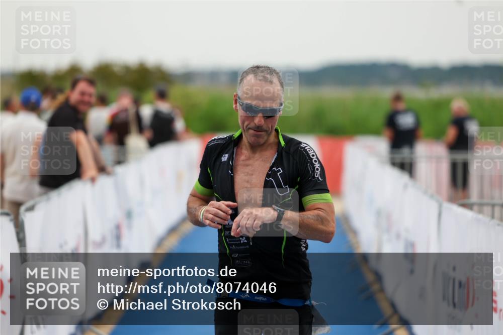22.06.2025 - Viking Triathlon Michael Strokosch http://msf.ph/oto/8074046 22.06.2025 16:09:24 Ziel 523 meine-sportfotos.de