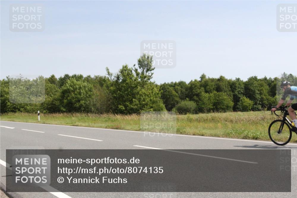 22.06.2025 - Viking Triathlon Yannick Fuchs http://msf.ph/oto/8074135 22.06.2025 11:16:57 Radfahren 69, 98, 121, 124, 125, 443, 471, 478, 660 meine-sportfotos.de