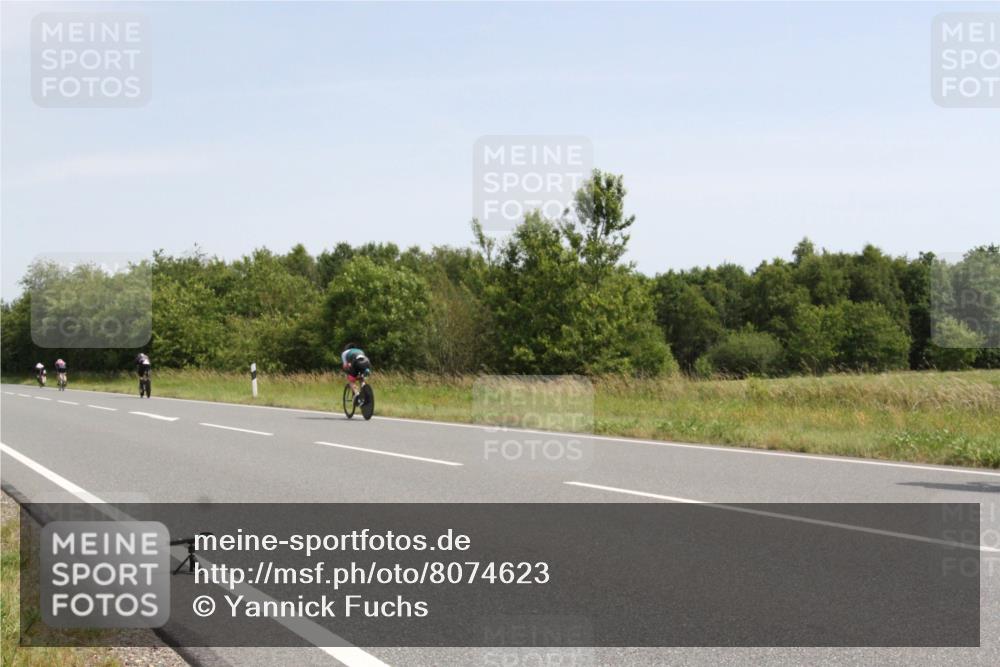 22.06.2025 - Viking Triathlon Yannick Fuchs http://msf.ph/oto/8074623 22.06.2025 11:27:31 Radfahren 57, 258, 289, 359 meine-sportfotos.de
