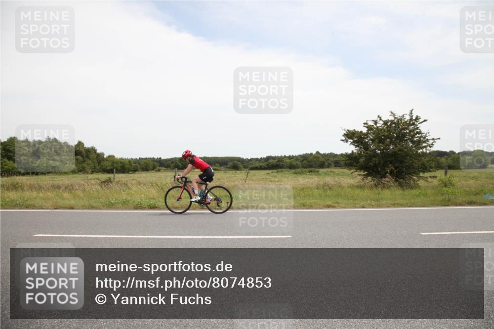 22.06.2025 - Viking Triathlon Yannick Fuchs http://msf.ph/oto/8074853 22.06.2025 13:16:06 Radfahren 191, 499 meine-sportfotos.de