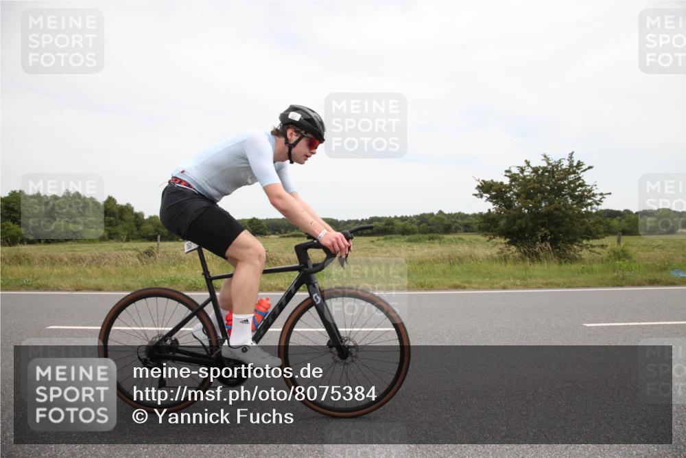 22.06.2025 - Viking Triathlon Yannick Fuchs http://msf.ph/oto/8075384 22.06.2025 13:35:56 Radfahren 357 meine-sportfotos.de