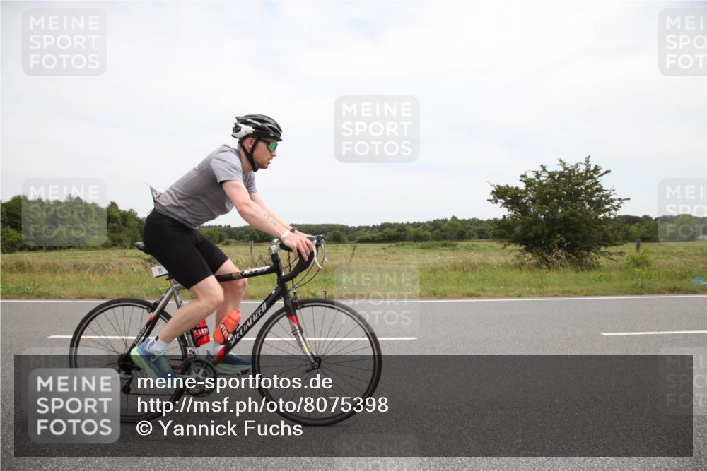22.06.2025 - Viking Triathlon Yannick Fuchs http://msf.ph/oto/8075398 22.06.2025 13:38:43 Radfahren 31, 206 meine-sportfotos.de