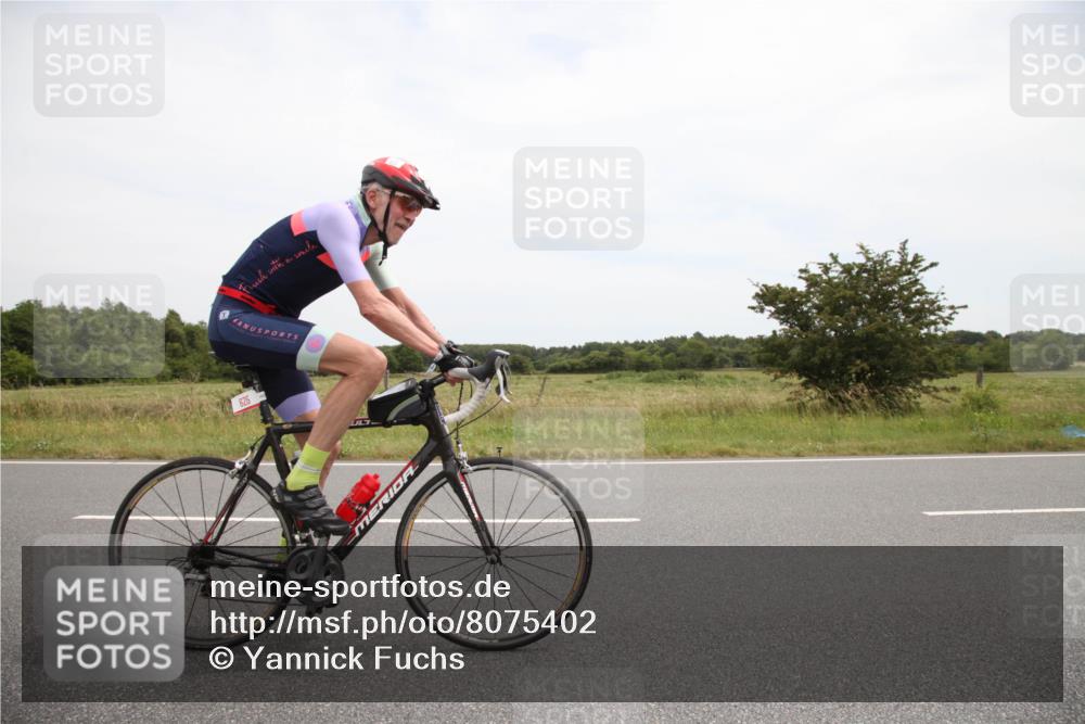 22.06.2025 - Viking Triathlon Yannick Fuchs http://msf.ph/oto/8075402 22.06.2025 13:38:56 Radfahren 140, 625 meine-sportfotos.de