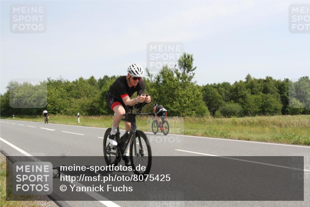 22.06.2025 - Viking Triathlon Yannick Fuchs http://msf.ph/oto/8075425 22.06.2025 11:45:01 Radfahren 29, 117, 169, 185, 273, 325, 451, 618, 642 meine-sportfotos.de