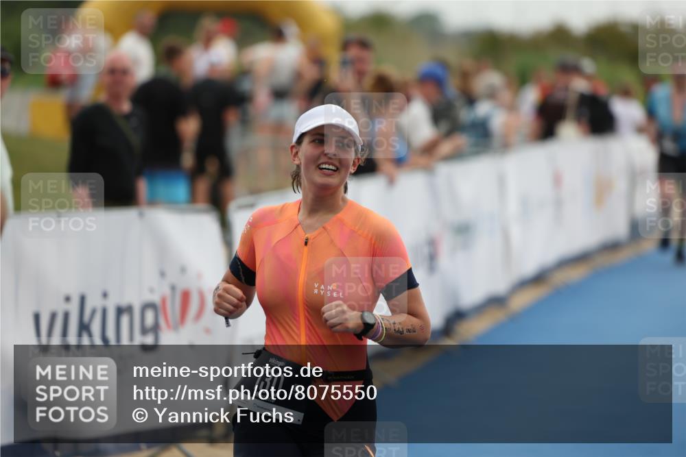 22.06.2025 - Viking Triathlon Yannick Fuchs http://msf.ph/oto/8075550 22.06.2025 16:13:32 Ziel 130, 467 meine-sportfotos.de