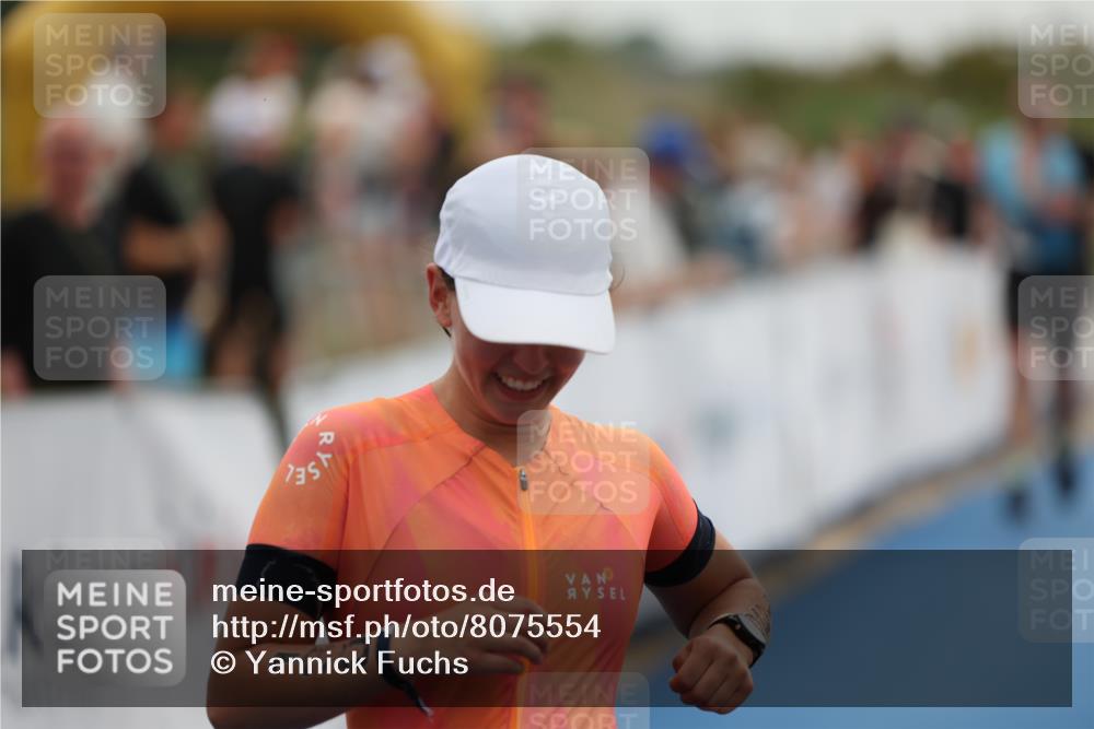 22.06.2025 - Viking Triathlon Yannick Fuchs http://msf.ph/oto/8075554 22.06.2025 16:13:33 Ziel 130, 467 meine-sportfotos.de