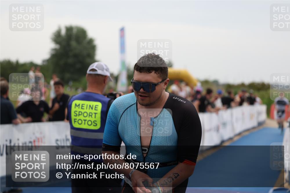 22.06.2025 - Viking Triathlon Yannick Fuchs http://msf.ph/oto/8075567 22.06.2025 16:13:40 Ziel 76, 467 meine-sportfotos.de