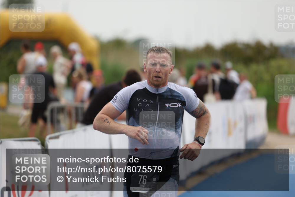 22.06.2025 - Viking Triathlon Yannick Fuchs http://msf.ph/oto/8075579 22.06.2025 16:13:44 Ziel 76 meine-sportfotos.de