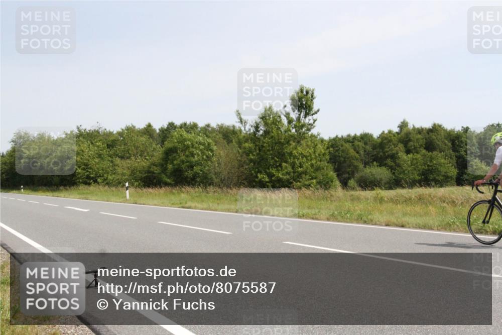 22.06.2025 - Viking Triathlon Yannick Fuchs http://msf.ph/oto/8075587 22.06.2025 11:48:01 Radfahren 136, 163, 266, 415 meine-sportfotos.de