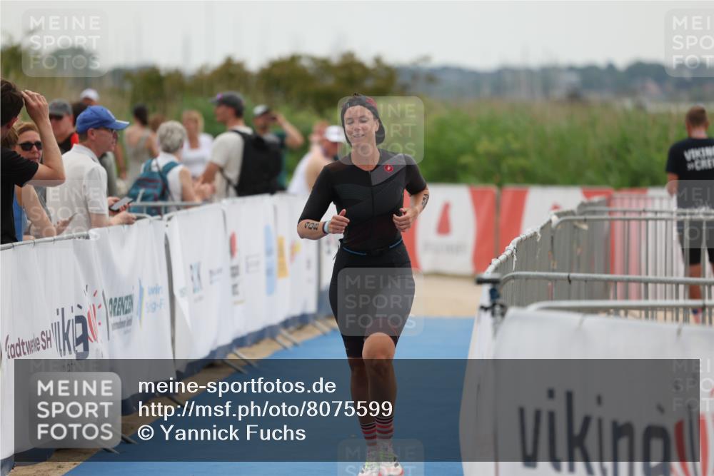 22.06.2025 - Viking Triathlon Yannick Fuchs http://msf.ph/oto/8075599 22.06.2025 16:14:54 Ziel 408 meine-sportfotos.de