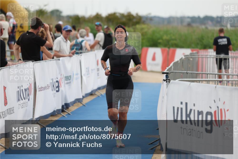 22.06.2025 - Viking Triathlon Yannick Fuchs http://msf.ph/oto/8075607 22.06.2025 16:14:55 Ziel 408 meine-sportfotos.de