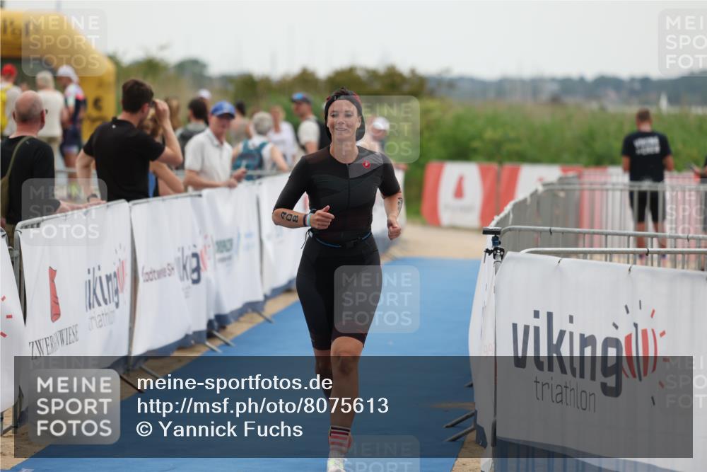 22.06.2025 - Viking Triathlon Yannick Fuchs http://msf.ph/oto/8075613 22.06.2025 16:14:55 Ziel 408 meine-sportfotos.de