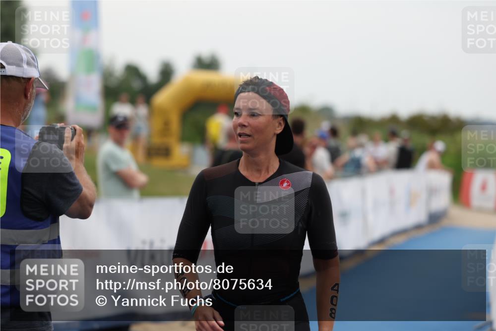 22.06.2025 - Viking Triathlon Yannick Fuchs http://msf.ph/oto/8075634 22.06.2025 16:14:59 Ziel 408 meine-sportfotos.de