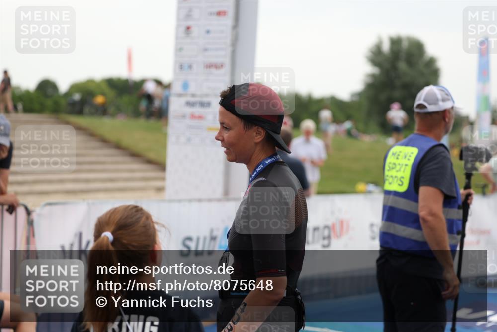 22.06.2025 - Viking Triathlon Yannick Fuchs http://msf.ph/oto/8075648 22.06.2025 16:15:04 Ziel  meine-sportfotos.de
