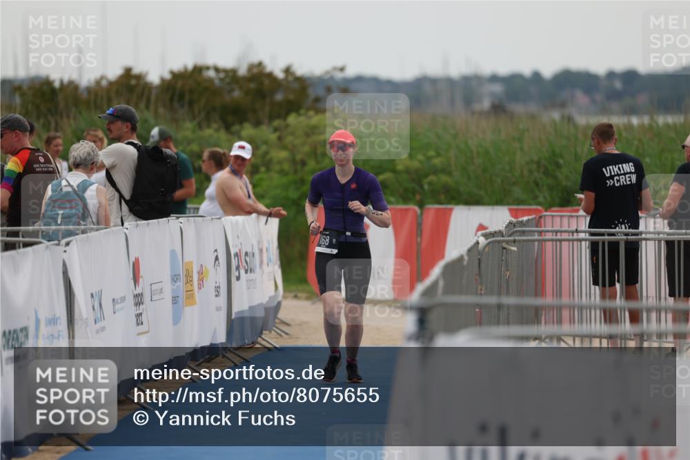 22.06.2025 - Viking Triathlon Yannick Fuchs http://msf.ph/oto/8075655 22.06.2025 16:16:23 Ziel 168 meine-sportfotos.de