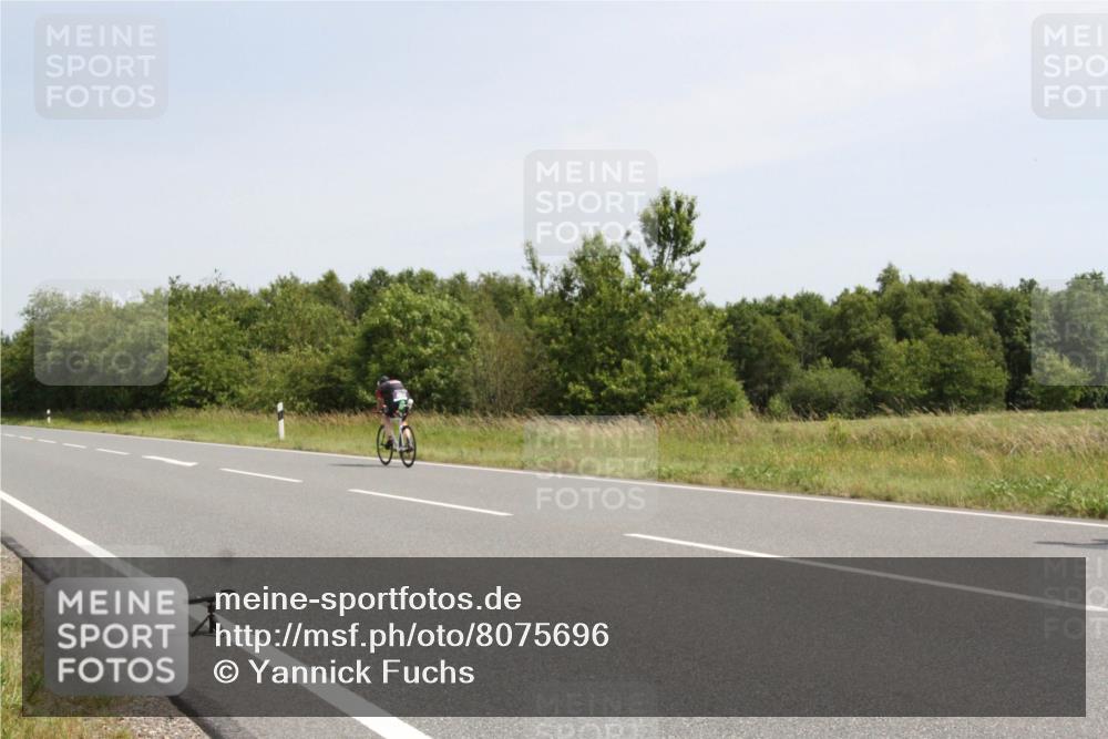 22.06.2025 - Viking Triathlon Yannick Fuchs http://msf.ph/oto/8075696 22.06.2025 11:49:20 Radfahren 405, 433, 634 meine-sportfotos.de