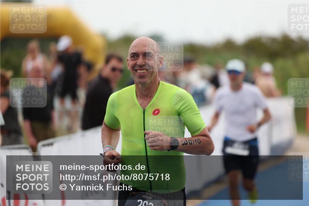 22.06.2025 - Viking Triathlon Yannick Fuchs http://msf.ph/oto/8075718 22.06.2025 16:16:53 Ziel 263, 459 meine-sportfotos.de