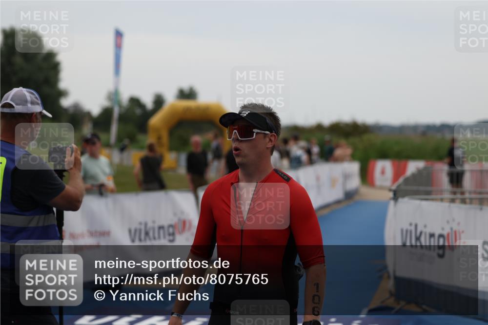 22.06.2025 - Viking Triathlon Yannick Fuchs http://msf.ph/oto/8075765 22.06.2025 16:17:17 Ziel 106 meine-sportfotos.de